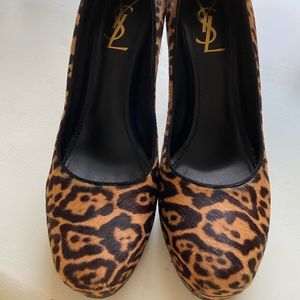 Yves Saint Laurent Leopard Tribtoo Pumps